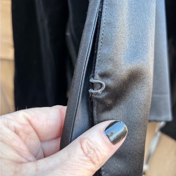 Gorgeous Black Velvet Blazer Sz 16 - EUC - Picture 5 of 13